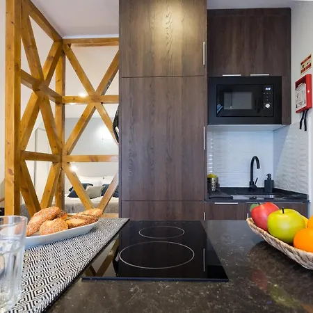 Lx20 Ajuda Apartament *